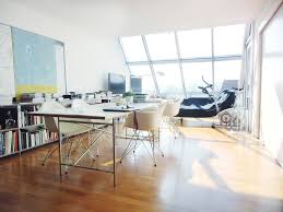 .wohnung, gelangen sie unter anderem über einen hauseigenen fahrstuhl.im objekt selbst sind separate 2 wcs. 3 5 Zimmer Stadtwohnung Nurtingen Immobilienkanzlei Sommerer