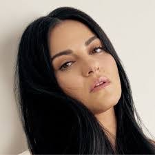 Leidy Rivera's Instagram, Twitter & Facebook