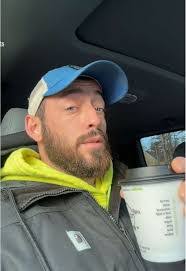 Kyle Plunkett's Instagram, Twitter & Facebook