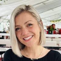 Alexandra Storey's Instagram, Twitter & Facebook