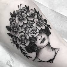 Black And White Womans Face Tattoo Design Myraoh Myraohtattoo Floraltattoo Traditional Tattoo Traditional Tattoo Woman Floral Tattoo