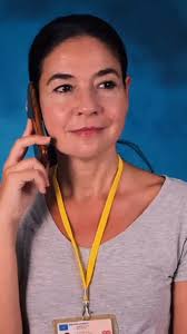 Recuérdame…Remember Me 🌹 Getting ready! #commercial #photoshoot  #todoslossantos 🇪🇸 #diadelosmuertos 🇲🇽 #halloween 🇺🇸 #coco #flores  #flowers #claveles #clavel #rojo #red #photo #photography #spanish #artist