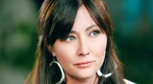 Brenda Walsh's Instagram, Twitter & Facebook