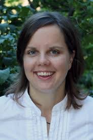 Mae Davenport's Instagram, Twitter & Facebook