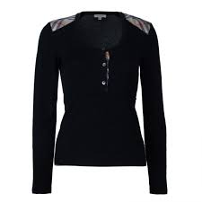 Burberry clothes have evolved far beyond the utilitarian to offer clothing, shoes, and accessories that give women and men the comfort level they desire without forsaking sophistication. Burberry Black Novacheck Knit Top S Burberry Tlc