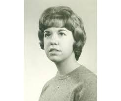 Julie Klee's Instagram, Twitter & Facebook