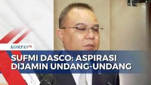 Mobil Menabrak Bom, Dua Tentara Wanita Prancis Tewas