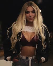 Karol g and camilo sweep the nominations for premios juventud 2021. Karol G Cute Pictures To Draw G Hair Hairdo