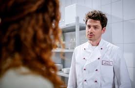 Rückblick Fanny und Kilian Teil 4545 - Fanny sagt Kilian, dass sie keine  Chance mehr für ihre Liebe sieht. Bildquelle: ARD / WDR / Christof Arnold /  @sturm_der_liebe #sturmderliebe#sdl
