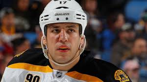Statistics of milan lucic, a hockey player from vancouver, bc born jun 7 1988 who was active from 2004 to 2021. Gotta See It Miller S Wife Chirps Injured Lucic Sportsnet Ca