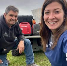 Anybod kno this song??😆