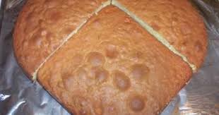 You Don T Need A Special Pan To Make A Heart Shaped Cake Just Pour The Batter Of Your Favorite Cake Mix Into One 8 Inch Squar Heart Shaped Cakes Food Recipes