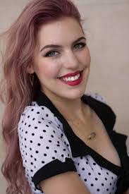 Teresa Luster's Instagram, Twitter & Facebook