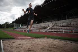 Jun 04, 2021 · markus rehm ist im weitsprung eine klasse für sich. For Jumper Renewed Debate Over Athletic Versus Prosthetic The New York Times