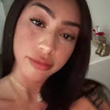 Holly Costello (@HollyCostelloxo)