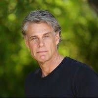 Darrell Powell: Actor, comedian and story anal…