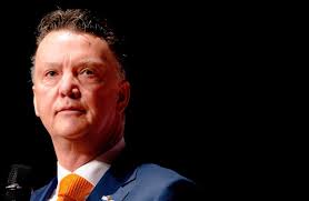 Check spelling or type a new query. Met Vertrouwelingen Om Zich Heen Wil Louis Van Gaal Teamgeest Smeden Bij Oranje Nrc