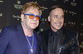 Ticketnetwork.com has been visited by 100k+ users in the past month Elton John Wir Verdienen Es Zu Lieben Wen Wir Mochten