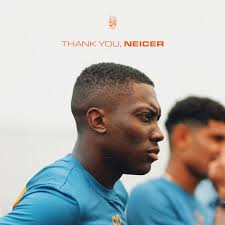 Brisbane Roar wish to confirm the departures of Alex Parsons and Neicer  Acosta, who both leave the club via mutual consent. Everyone at BRFC thanks  both Alex and Neicer for their contribution