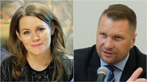 Przemysław czarnek, poseł pis i profesor na kul, został ministrem edukacji i nauki 19 października 2020 roku. Posel Pis Chce Odbic Zamek Z Rak Po Polityczna Awantura O Muzeum Lubelskie Dziennik Wschodni