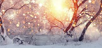 În românia solstiţiul de iarnă din 2018 are loc pe 22 decembrie, ora 00:23 şi pe cer vor putea fi urmărite şi ursidele, ultimul curent de meterori din 2018. Solstitiu De Iarna Terapie Cu Energie