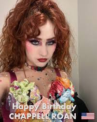 Happy 27th birthday to the beautiful, super talented chart-topping,  record-breaking, Grammy-winning Singer, Songwriter & Musician, the One &  Only Chappell Roan!👏🎂🎉🌟 👑❤️ Chappell is famous for her powerful voice  and has been