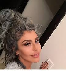 زوج ليلى اسكندر، هناك العديد من الشخصيات البارزة والمؤثرة في المجتمع العربي على مواقع التواصل الاجتماعي مثل سناب شات وتويتر وانستغرام وغيرها من المواقع الإلكترونية الأخرى التي تتيح التفاعل بين المستخدمين لهذه. Ù„ÙŠÙ„Ù‰ Ø¥Ø³ÙƒÙ†Ø¯Ø± Ù‚Ø¨Ù„ ÙˆØ¨Ø¹Ø¯ Ø¹Ù…Ù„ÙŠØ§Øª Ø§Ù„ØªØ¬Ù…ÙŠÙ„ Ø´Ø§Ù‡Ø¯ ÙƒÙŠÙ ØªØºÙŠØ±Øª Ù…Ù„Ø§Ù…Ø­Ù‡Ø§ ØµÙˆØ±