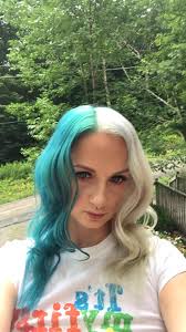 Sharing my green hair from a few years ago I done