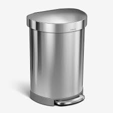 It even contains odors pretty effectively, and while a white surface certainly doesn't hide smudges, it definitely makes them easier to spot and clean. Amazon Com Simplehuman 60 Liter Semi Round Hands Free Kitchen Step Trash Can With Soft Close Lid Brushed