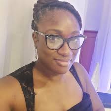 After last night's hard launch at the NBA All-Star game, Maxine Jones gets  an official Welcome Back in a new video from En Vogue! Maxine