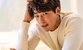 LOOK: David Chua hops