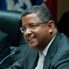 El presidente de El Salvador anuncia una investigación contra un  exmandatario