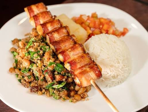 Espetinho Frango c/ Bacon Completo