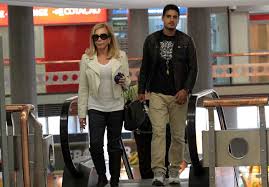 Arlete salles, stage name arlette sales lopes (born paudalho, june 17, 1942) is a brazilian actress. Arlete Salles Circula Pelo Aeroporto De Sao Paulo Ofuxico