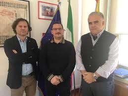 Bruno giuliano was born to alfonso giuliano and soccorsa giuliano. Giuliano Nuovo Capo Della Polizia Municipale Di Pachino Giornale Di Sicilia
