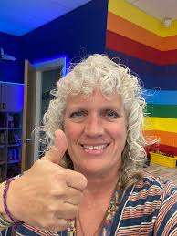 Lisa Terhune's Instagram, Twitter & Facebook