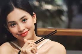 Tin tức, hình ảnh, video clip mới nhất về hoa hậu tiểu vy