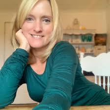 R.M. Anderson (@rmandersonbooks) • Facebook