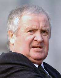 Roy Keane's dad Maurice dead: 'Mossie' Keane dies after long battle with  illness