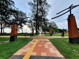 Saya kurang minat nak ke mari kerana jalan selalu sesak. Pantai Morib Menggamit Kenangan Orangmuo My