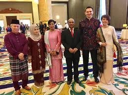 The court moved to new palace in december 2011. Olexander Nechytaylo On Twitter Attending Hari Raya Celebrations At Istana Negara Jalan Duta Aidilfitri Openhouse