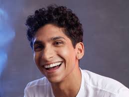 Interview: 'Pose' Star Angel Bismark Curiel Discusses Romance, Manhood and  Community