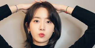 Saat itu yoona juga sedang ada di sana dan menjadi saksi kegilaan gd. Girls Generation S Yoona Opened Her Own Official Instagram Account