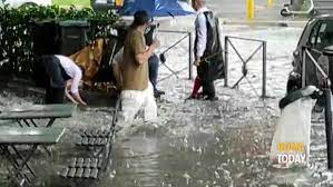 Ancora una volta il meteo è stato preciso sulla capitale visto i tanti danni che sta procurando, infatti, si segnalano numerosi allagamenti e strade chiuse, anche .leggi tutto. Maltempo Notizie Su Romatoday