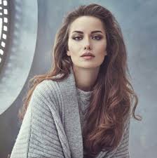 Fahriye Evcen Sac Ve Makyaj Guzellik Aktor