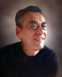 Roberto Carias's Instagram, Twitter & Facebook