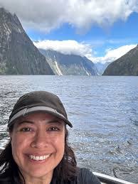 Lauri Taylor's Instagram, Twitter & Facebook