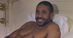 N'ayant pas le choix, elle doit mener sa grossesse à terme. Clem Saison 7 Episode 26