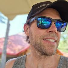 Where to watch full Stick Bird episode?