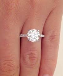 Amazing Used Vintage Wedding Rings For Sale Xoxo Ovaldiamondring Diamond Solitaire Engagement Ring Solitaire Engagement Ring Engagement Rings